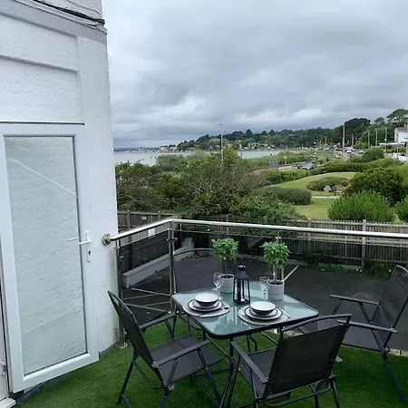 Shorebanks - Harbour View Apartment In Sandbanks. Poole Exterior photo