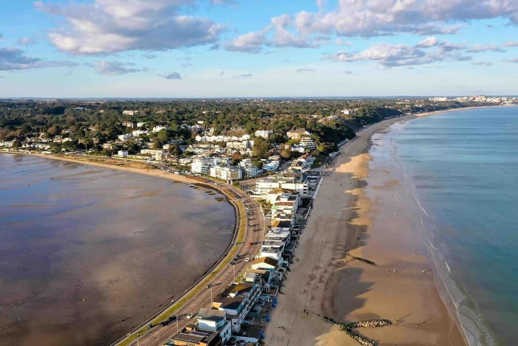 Shorebanks - Harbour View In Sandbanks. Apartment *
